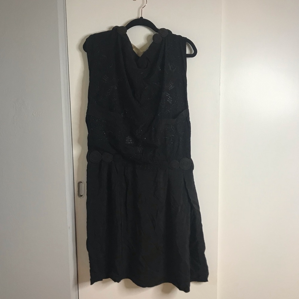 Vintage 1920s Black Silk Crepe Flapper Dress with Beaded Bird Design